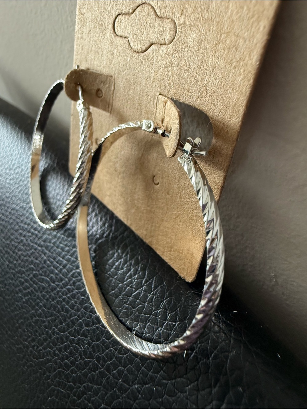 Source Unknown Silver Textured Twisted Hoop Earrings - Picture 5 of 10